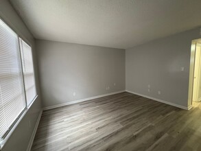 131 Wall St in Warner Robins, GA - Building Photo - Building Photo