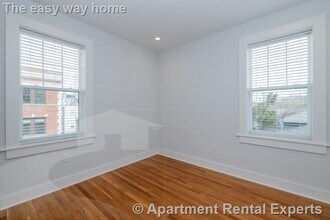 18 Forest St in Cambridge, MA - Building Photo - Building Photo