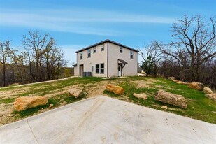 158 Private Rd 1758 in Chico, TX - Building Photo
