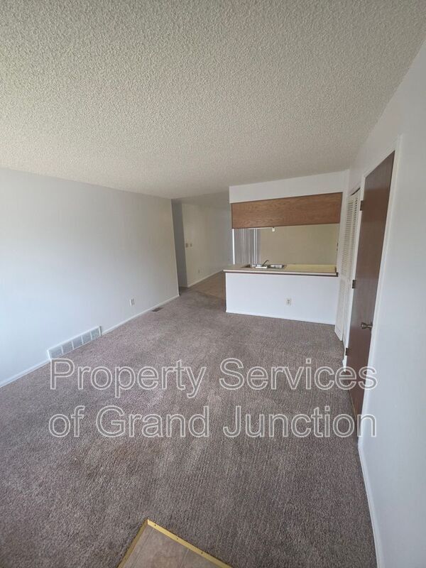1102 E Carolina Ave in Fruita, CO - Building Photo - Building Photo