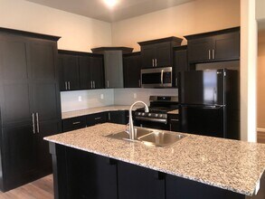 13441 N 132nd E Ave in Collinsville, OK - Building Photo - Building Photo