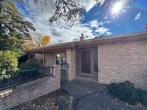 9230 Admiral Lowell Pl NE in Albuquerque, NM - Building Photo - Building Photo