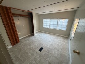 129 Edwards St SE in Milledgeville, GA - Building Photo