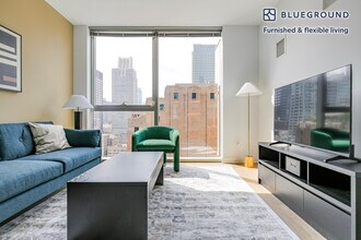 201 N Garland Ct in Chicago, IL - Foto de edificio - Building Photo