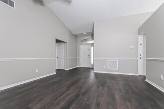 6003 Crickethollow Dr in Riverview, FL - Building Photo - Building Photo