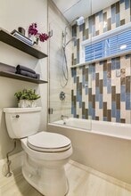 719 E 2nd St, Unit 2 in Boston, MA - Building Photo - Building Photo