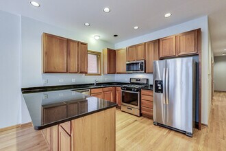 2042 W Pierce Ave in Chicago, IL - Building Photo - Building Photo