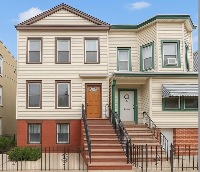 property at 23 Vroom St