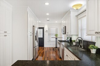 3227 Castlewood St in Houston, TX - Building Photo - Building Photo