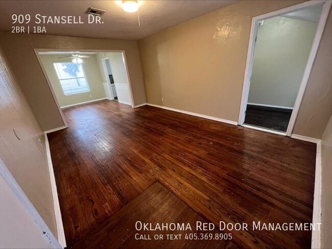909 Stansell Dr in Midwest City, OK - Building Photo - Building Photo