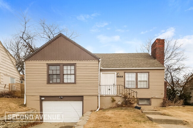 property at 4655 Benton Blvd