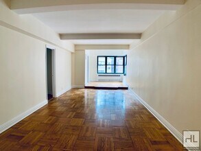 EAST 56 STREET in New York, NY - Building Photo - Building Photo