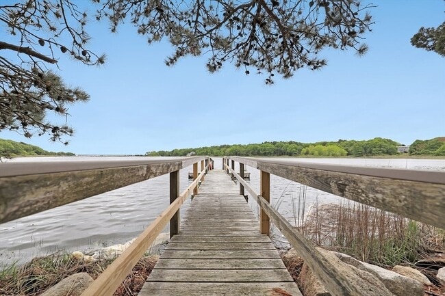 property at 17 Bourne Point Rd