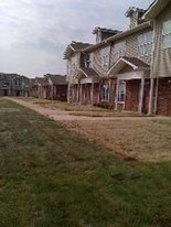 James Village in Hopkinsville, KY - Building Photo