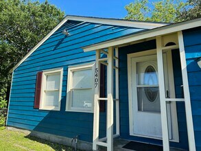 5407 Menard Ave in Galveston, TX - Building Photo - Building Photo