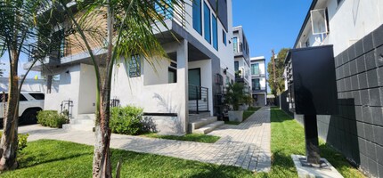 1309 N Harvard Blvd in Los Angeles, CA - Building Photo - Building Photo