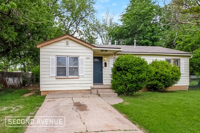 property at 2337 SW 50th St