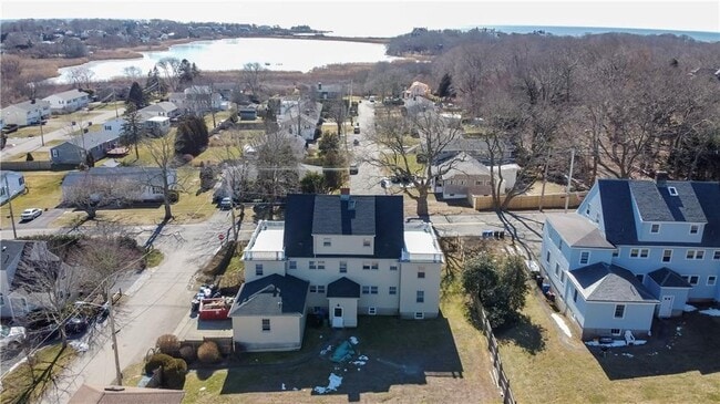 118 Ruggles Ave in Newport, RI - Building Photo - Building Photo