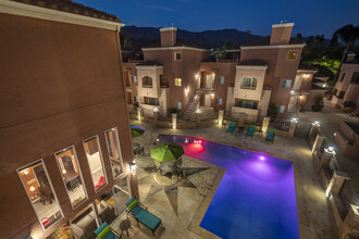 Scott Villa Apartments in Burbank, CA - Building Photo - Building Photo