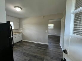 1472 Tulip Pl in Decatur, GA - Building Photo