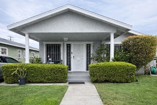 1163 1/2 East 70th Street in Los Angeles, CA - Building Photo