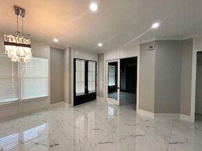 960 Nours Cir SE in Lawrenceville, GA - Building Photo - Building Photo