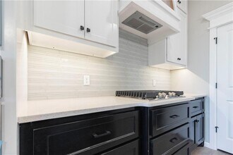 8325 NW 163rd St in Edmond, OK - Building Photo - Building Photo