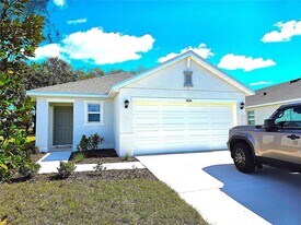 10646 Hidden Banks Gln in Parrish, FL - Building Photo