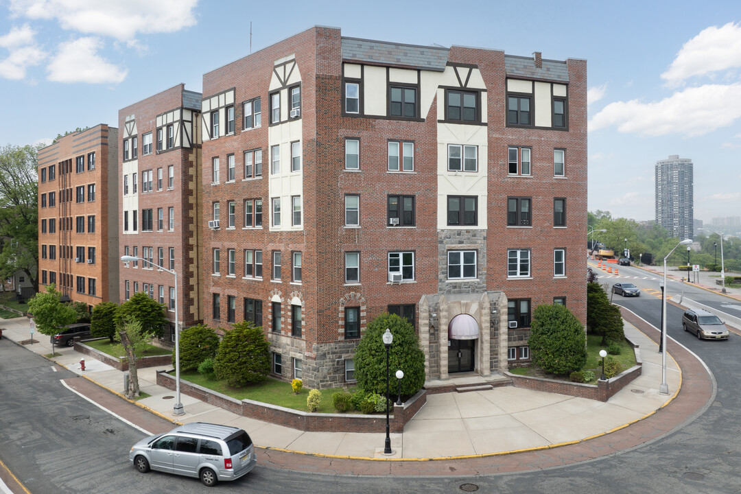 Melrose Hall in North Bergen, NJ - Building Photo