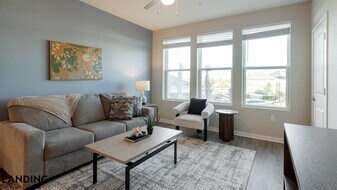 1000 Western Breeze Circle, Unit 3-204 in Davenport, FL - Building Photo