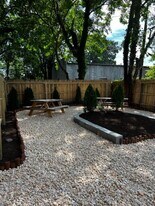 38 N Locust St in Hagerstown, MD - Building Photo