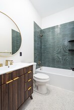 1613 N 33rd St, Unit B201 - 1613 N 33rd in Philadelphia, PA - Foto de edificio - Building Photo