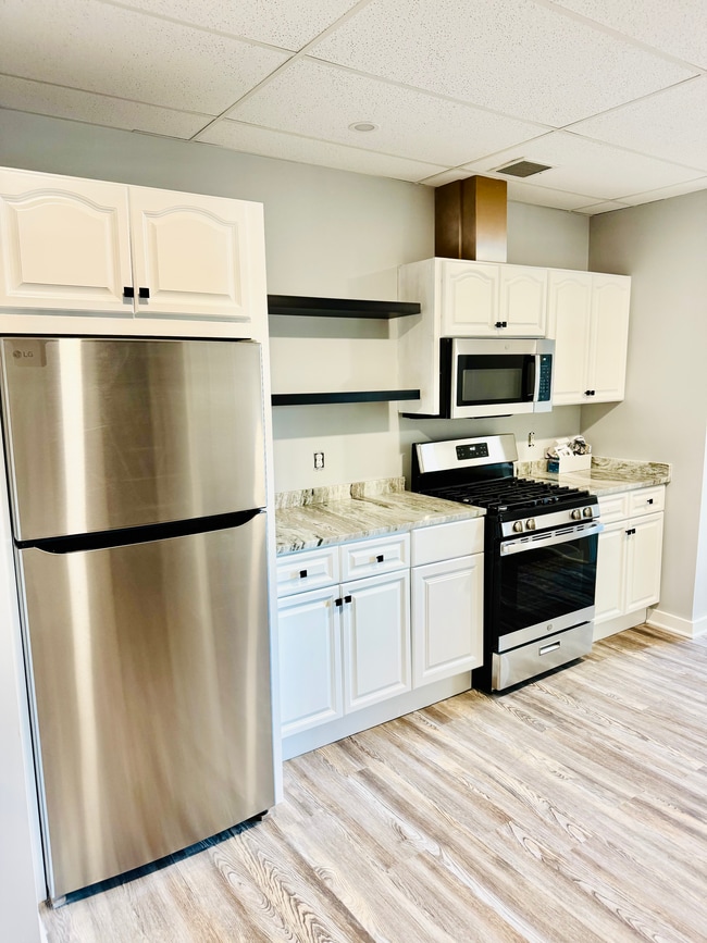 7 W Main St, Unit 7A