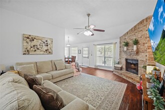 2919 Creek Manor Dr in Humble, TX - Building Photo - Building Photo
