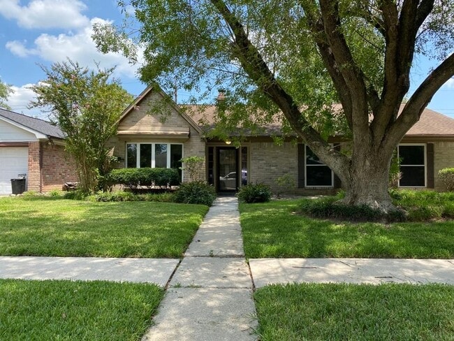 10126 Trade Winds Dr