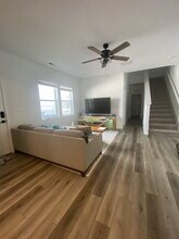 8773 Shady Ridge Grv in Colorado Springs, CO - Foto de edificio - Building Photo