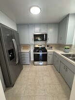 11680 Bellagio Rd in Los Angeles, CA - Building Photo