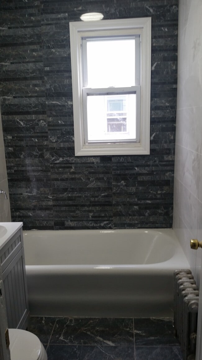 321 Vermont Ave, Unit 0 in Irvington, NJ - Building Photo - Building Photo