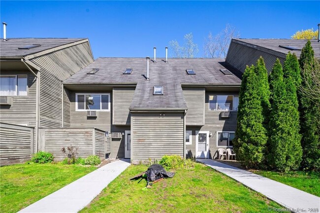 29 Sundance Dr in Branford, CT - Building Photo - Building Photo