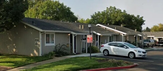 2654 McGregor Dr in Rancho Cordova, CA - Building Photo - Building Photo