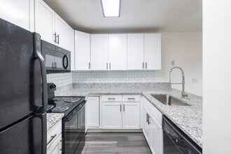 The Hills Northview Apartments in Harrisonburg, VA - Foto de edificio - Interior Photo