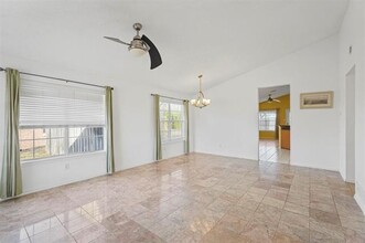 2914 Daisy Ct in Garland, TX - Foto de edificio - Building Photo