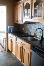 6157 N Sheridan Rd, Unit 21J in Chicago, IL - Foto de edificio - Building Photo