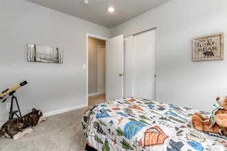 1203 SW 355th Pl in Federal Way, WA - Building Photo - Building Photo