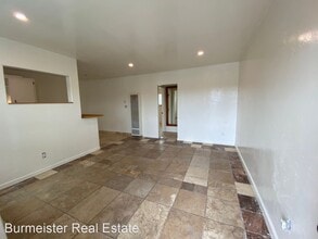 713 E Elder St in Fallbrook, CA - Building Photo - Building Photo