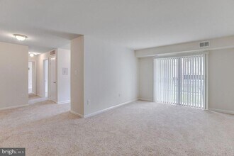225 43rd Rd NE in Washington, DC - Building Photo - Building Photo