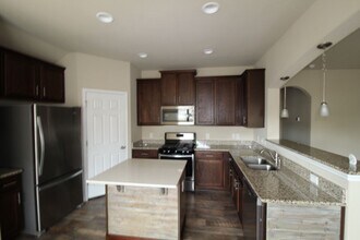 420 Callahan Ln in Leander, TX - Building Photo - Building Photo