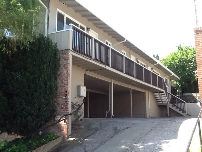 830 Gordon Ave in Belmont, CA - Building Photo - Primary Photo