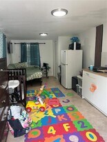 11201 NW 12th Ave, Unit 2 in Miami, FL - Building Photo