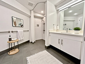 3 Sutherland Rd, Unit A in Boston, MA - Building Photo - Building Photo
